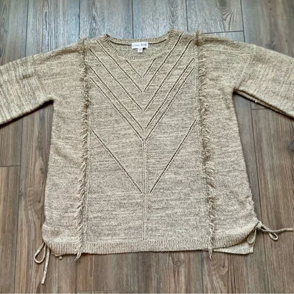 Knox Rose Cozy Tan Sweater with Fringe Details - Picture 5 of 9